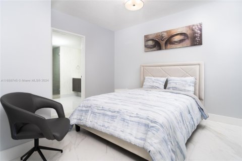 Condo in Sunny Isles Beach, Florida, 3 bedrooms  № 1357049 - photo 11