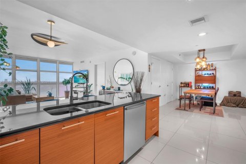 Copropriété à vendre à Miami, Floride: 2 chambres, 126.07 m2 № 1405901 - photo 6