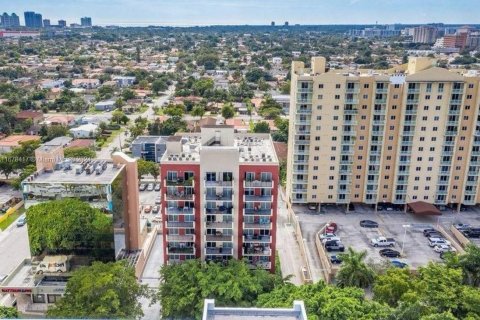 Condo in Miami, Florida, 1 bedroom  № 1405940 - photo 20