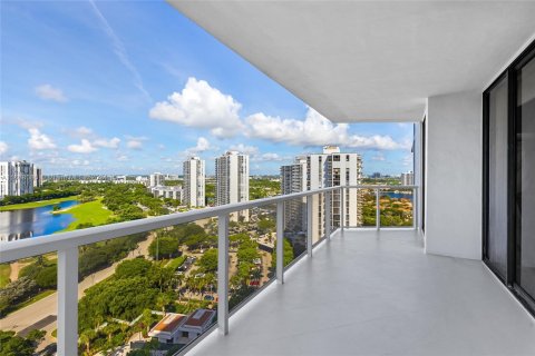 Condo in Aventura, Florida, 2 bedrooms  № 1399840 - photo 3