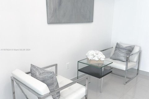 Condominio en venta en Miami, Florida, 1 dormitorio № 1399810 - foto 15