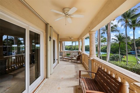 Copropriété à vendre à Coral Gables, Floride: 3 chambres, 291.71 m2 № 1037463 - photo 24