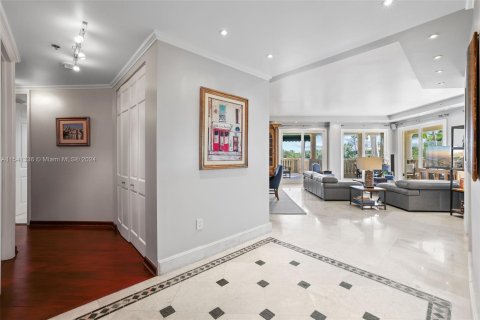 Copropriété à vendre à Coral Gables, Floride: 3 chambres, 291.71 m2 № 1037463 - photo 7