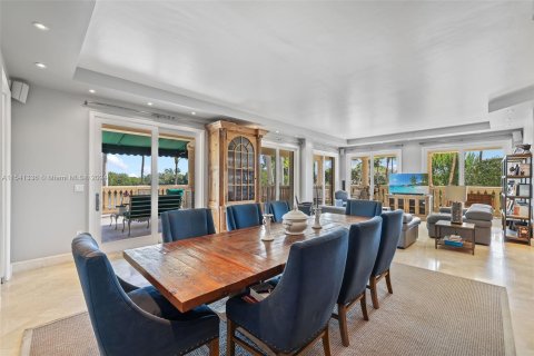 Copropriété à vendre à Coral Gables, Floride: 3 chambres, 291.71 m2 № 1037463 - photo 3