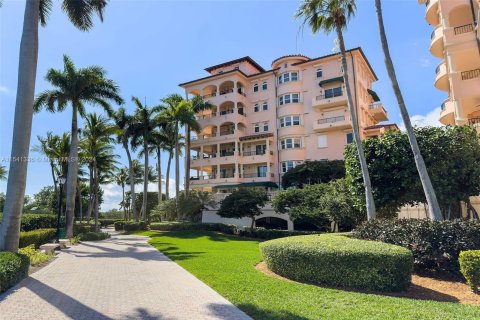 Condominio en venta en Coral Gables, Florida, 3 dormitorios, 291.71 m2 № 1037463 - foto 28