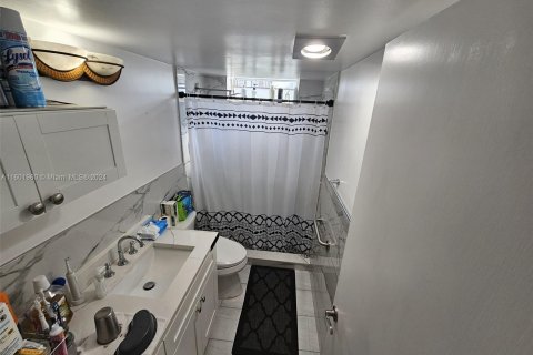 Купить кондоминиум в Авентура, Флорида 2 спальни, 95.41м2, № 1220519 - фото 9