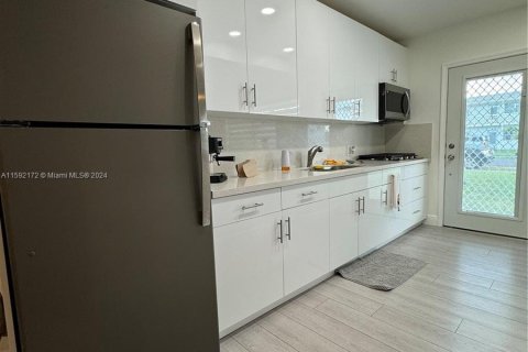 Condominio en venta en Miami Gardens, Florida, 1 dormitorio, 66.05 m2 № 1220530 - foto 9