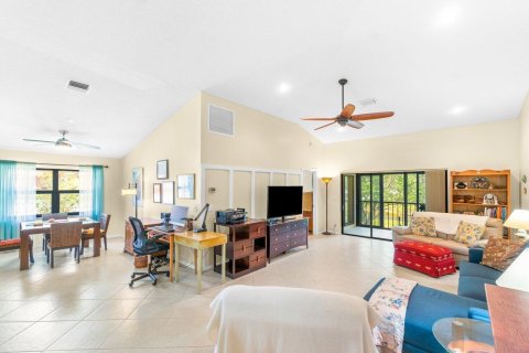 Condo in Boynton Beach, Florida, 2 bedrooms  № 1091766 - photo 27