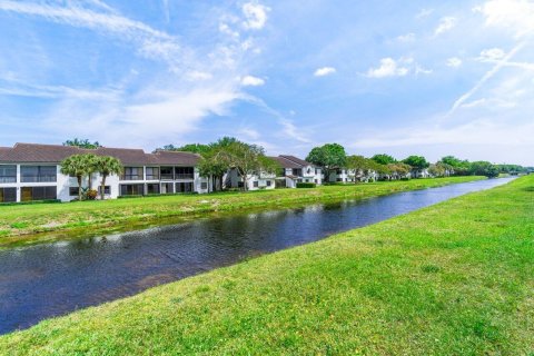 Copropriété à vendre à Boynton Beach, Floride: 2 chambres, 151.24 m2 № 1091766 - photo 10