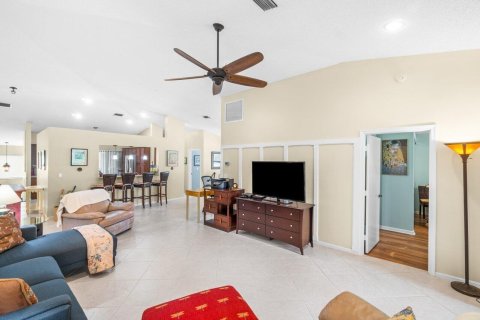 Condo in Boynton Beach, Florida, 2 bedrooms  № 1091766 - photo 24