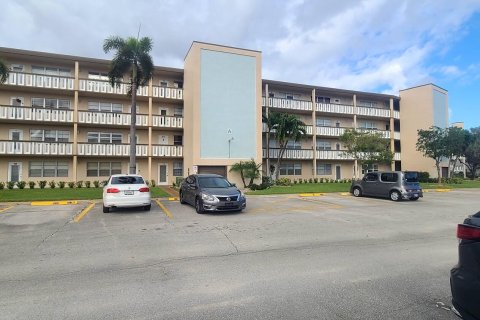 Condo in West Palm Beach, Florida, 1 bedroom  № 1061378 - photo 1