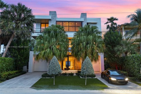 Villa ou maison à vendre à Pompano Beach, Floride: 6 chambres, 710.24 m2 № 1220491 - photo 6