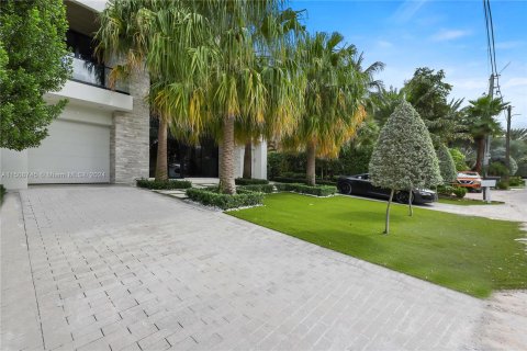 Villa ou maison à vendre à Pompano Beach, Floride: 6 chambres, 710.24 m2 № 1220491 - photo 8