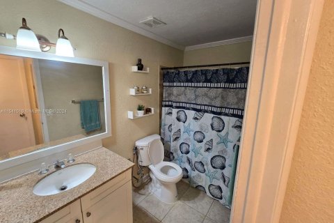 Townhouse in Homestead, Florida 2 bedrooms № 1037875 - photo 15