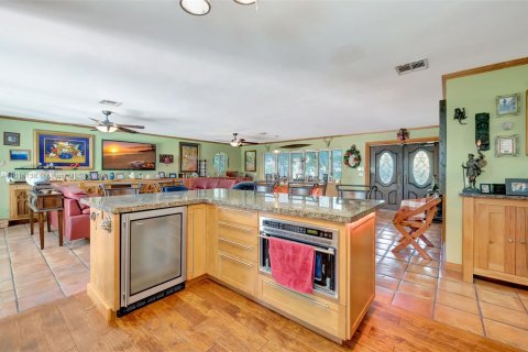 Villa ou maison à vendre à Pompano Beach, Floride: 4 chambres, 223.15 m2 № 1237794 - photo 10