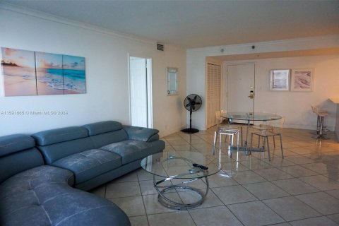 Copropriété à vendre à Miami Beach, Floride: 2 chambres, 89.19 m2 № 1233187 - photo 26