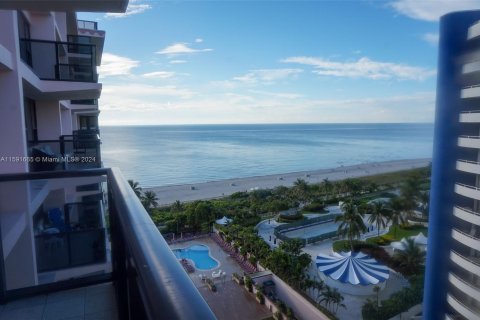 Copropriété à vendre à Miami Beach, Floride: 2 chambres, 89.19 m2 № 1233187 - photo 21