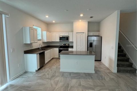 Townhouse in Kissimmee, Florida 3 bedrooms, 171.68 sq.m. № 1394479 - photo 3