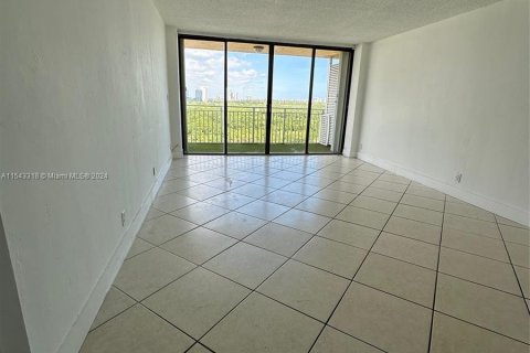 Condominio en venta en North Miami, Florida, 2 dormitorios, 110.55 m2 № 1043815 - foto 8