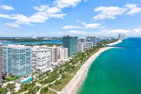 Condominio en venta en Bal Harbour, Florida, 2 dormitorios, 235.97 m2 № 1375549 - foto 3