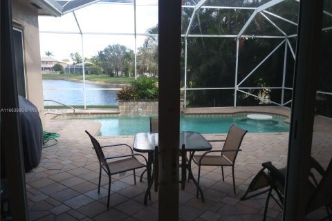 Casa en alquiler en Lake Worth, Florida, 4 dormitorios, 225.94 m2 № 1375593 - foto 16