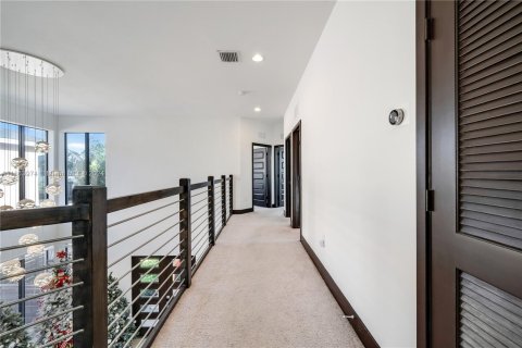 Villa ou maison à vendre à Miami, Floride: 4 chambres, 241.27 m2 № 1375592 - photo 25