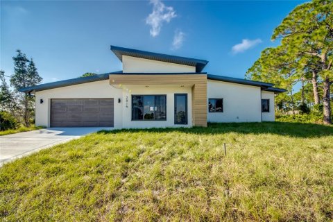 Villa ou maison à vendre à Lehigh Acres, Floride: 2 chambres, 138.89 m2 № 1400547 - photo 1