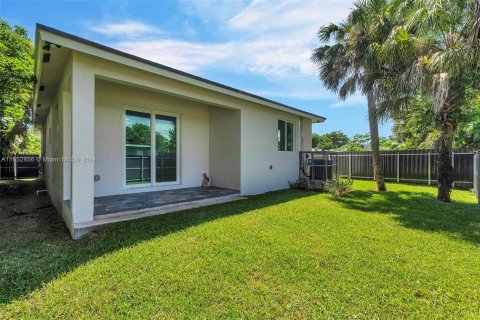 Villa ou maison à vendre à Pompano Beach, Floride: 3 chambres, 131.74 m2 № 1346042 - photo 29