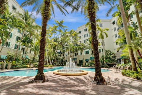 Condominio en venta en Plantation, Florida, 1 dormitorio, 71.07 m2 № 1220616 - foto 1