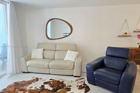 Condo in Miami Beach, Florida, 1 bedroom  № 1216723 - photo 9