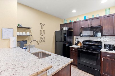 Condo in Kissimmee, Florida, 3 bedrooms  № 1339215 - photo 10