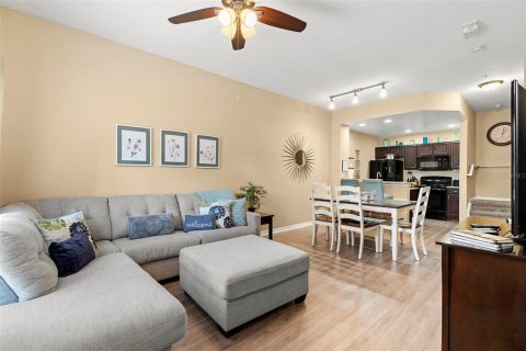 Condo in Kissimmee, Florida, 3 bedrooms  № 1339215 - photo 6