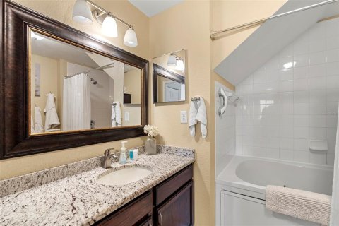 Condo in Kissimmee, Florida, 3 bedrooms  № 1339215 - photo 15