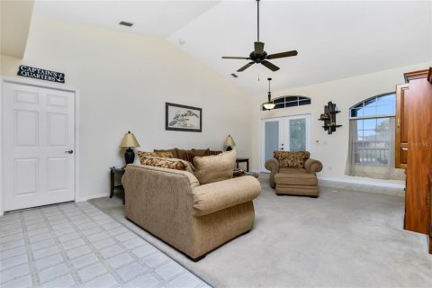 House in Port Charlotte, Florida 3 bedrooms, 173.82 sq.m. № 1434298 - photo 6