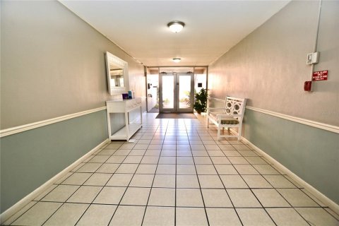 Condo in Tampa, Florida, 2 bedrooms  № 1434454 - photo 23