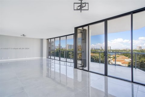 Condominio en venta en Aventura, Florida, 2 dormitorios, 167.22 m2 № 1210040 - foto 1