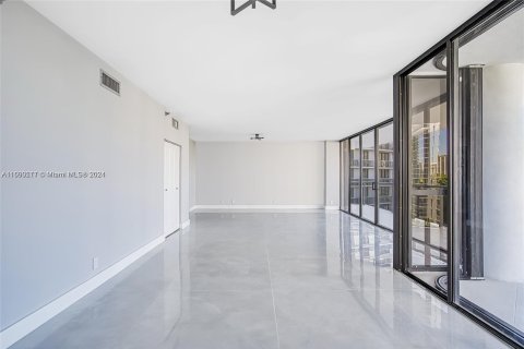 Copropriété à vendre à Aventura, Floride: 2 chambres, 167.22 m2 № 1210040 - photo 2