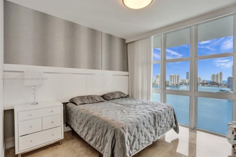 Condo in Aventura, Florida, 3 bedrooms  № 1210071 - photo 21