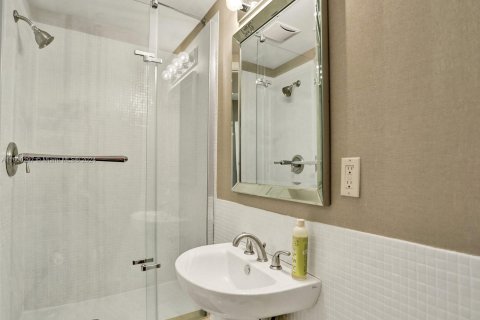 Condo in Aventura, Florida, 3 bedrooms  № 1210071 - photo 13