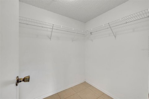 Copropriété à vendre à Orlando, Floride: 2 chambres, 100.15 m2 № 1380812 - photo 21