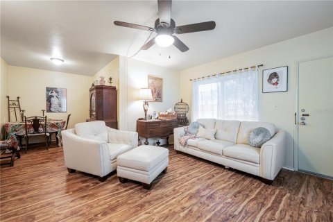 Condo in Winter Haven, Florida, 2 bedrooms  № 1380845 - photo 6