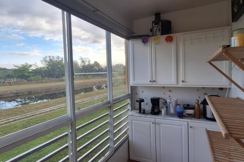 Condominio en venta en Sunrise, Florida, 1 dormitorio, 54.81 m2 № 1076220 - foto 23