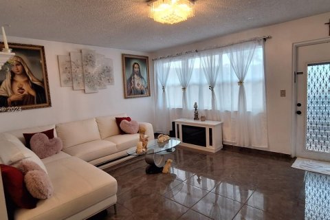 Condominio en venta en Sunrise, Florida, 1 dormitorio, 54.81 m2 № 1076220 - foto 2