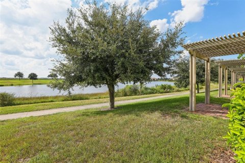 Townhouse in Davenport, Florida 3 bedrooms, 161.74 sq.m. № 1388436 - photo 26