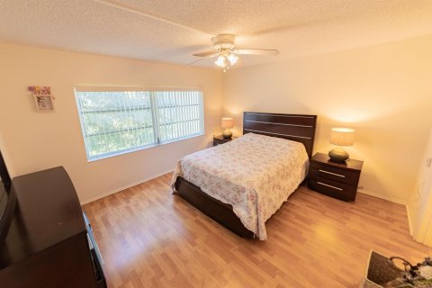 Condo in Coconut Creek, Florida, 2 bedrooms  № 1171274 - photo 23