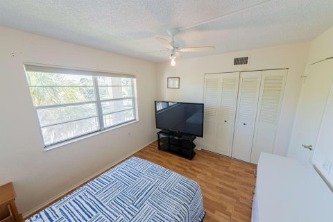 Condo in Coconut Creek, Florida, 2 bedrooms  № 1171274 - photo 17