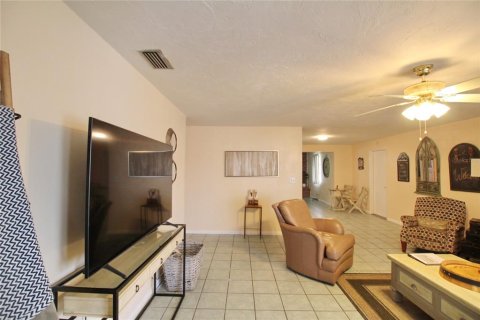Casa en venta en Okeechobee, Florida, 3 dormitorios, 143.81 m2 № 1063416 - foto 2