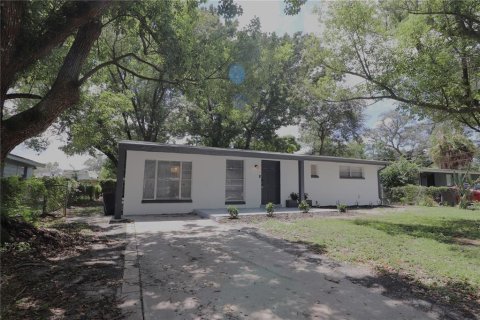 House in Tampa, Florida 3 bedrooms, 104.05 sq.m. № 1339224 - photo 2