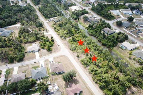 Terreno en venta en North Port, Florida № 1196856 - foto 1