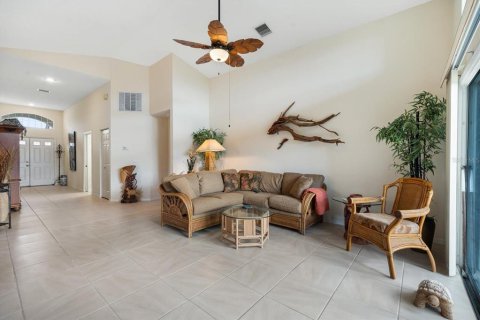 Casa en venta en Palm Coast, Florida, 3 dormitorios, 168.34 m2 № 1349848 - foto 10